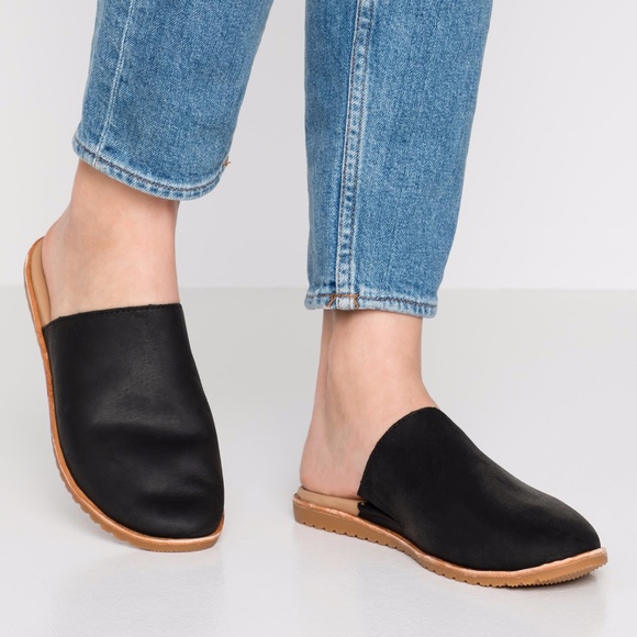 sorel mules
